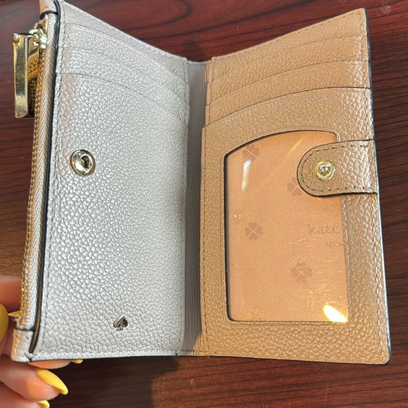 Kate Spade Wallet - Picture 3 of 7